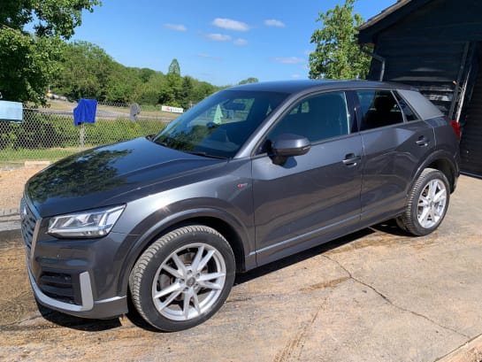 A null AUDI Q2 1.4 TFSI CoD S line S Tronic Euro 6 (s/s) 5dr