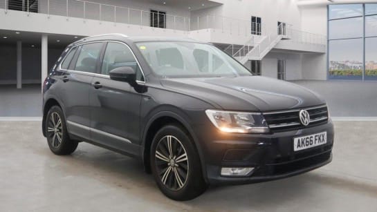 A null VOLKSWAGEN TIGUAN 2.0 TDI BlueMotion Tech SE Navigation DSG 4Motion Euro 6 (s/s) 5dr