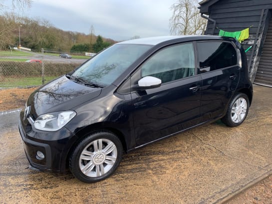 A null VOLKSWAGEN UP! 1.0 BlueMotion Tech High up! Euro 6 (s/s) 5dr