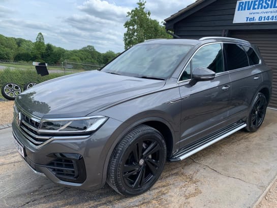 A null VOLKSWAGEN TOUAREG 3.0 TDI V6 R-Line Tech Tiptronic 4Motion Euro 6 (s/s) 5dr