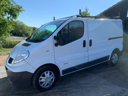 A null RENAULT TRAFIC 2.0 dCi SL29 eco L1 H1 3dr (Phase 3)