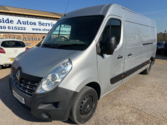 A null RENAULT MASTER 2.3 dCi 35 Business FWD LWB Medium Roof Euro 5 5dr