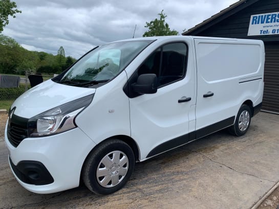 A null RENAULT TRAFIC 1.6 dCi 27 Business+ SWB Standard Roof Euro 6 5dr