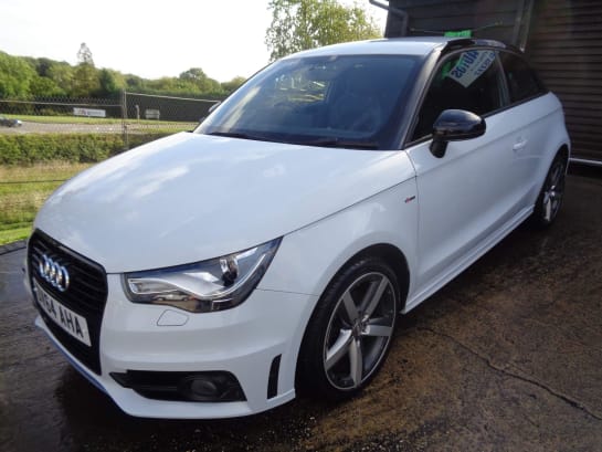 A 2014 AUDI A1 TDI S LINE STYLE EDITION
