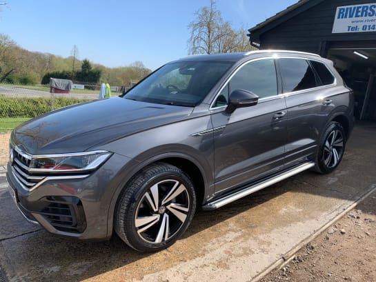 A null VOLKSWAGEN TOUAREG 3.0 TDI V6 R-Line Tech Tiptronic 4Motion Euro 6 (s/s) 5dr