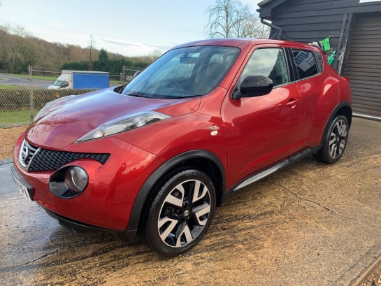 A 2014 NISSAN JUKE N-TEC