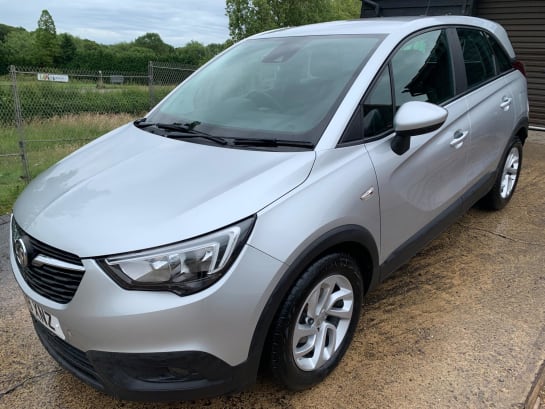 A null VAUXHALL CROSSLAND X 1.2 SE Euro 6 5dr