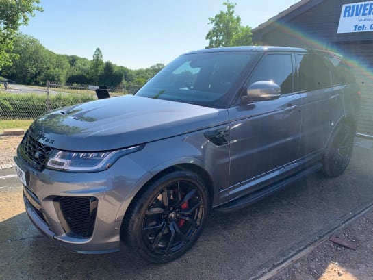 A 2018 LAND ROVER RANGE ROVER SPORT SVR