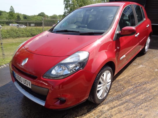 A 2010 RENAULT CLIO INITIALE TOMTOM VVT