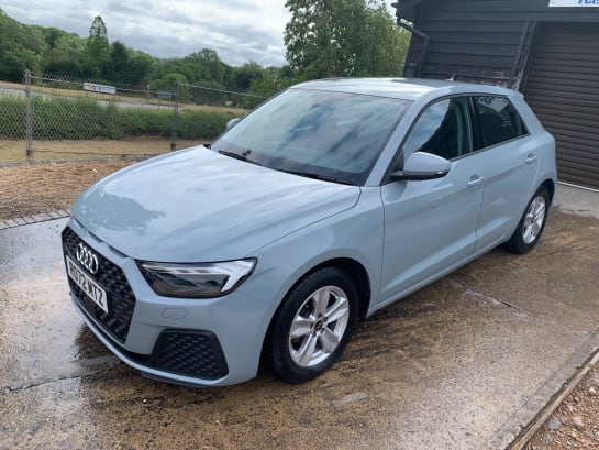 A null AUDI A1 1.0 TFSI 25 Technik Sportback Euro 6 (s/s) 5dr