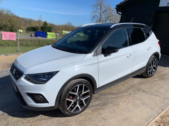 A null SEAT ARONA 1.0 TSI FR Red Edition Euro 6 (s/s) 5dr
