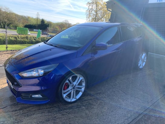 A null FORD FOCUS 2.0 TDCi ST-2 Euro 6 (s/s) 5dr