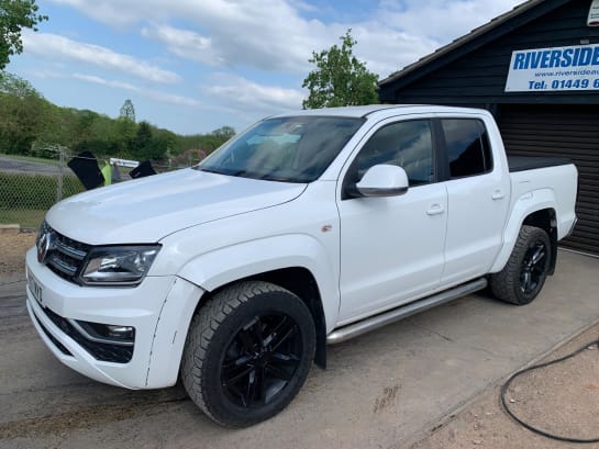 A null VOLKSWAGEN AMAROK 3.0 TDI V6 BlueMotion Tech Highline Auto 4Motion Euro 6 (s/s) 4dr
