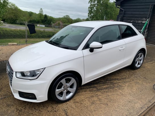 A null AUDI A1 1.0 TFSI Sport Euro 6 (s/s) 3dr