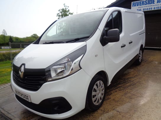 A null RENAULT TRAFIC 2.0 dCi ENERGY 28 Business+ SWB Standard Roof Euro 6 (s/s) 5dr