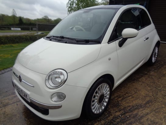 A 2012 FIAT 500 LOUNGE