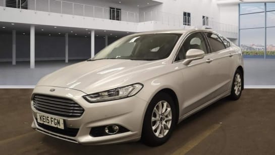 A null FORD MONDEO 1.6 TDCi ECOnetic Titanium Euro 5 (s/s) 5dr