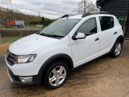 A null DACIA SANDERO STEPWAY 0.9 TCe Laureate Euro 5 5dr