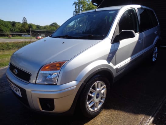 A 2009 FORD FUSION ZETEC CLIMATE