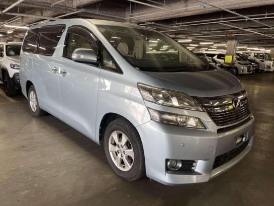 A 2012 TOYOTA VELLFIRE 2.4X 4WD
