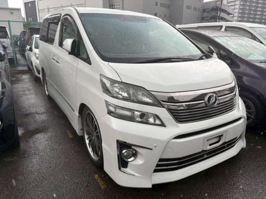 A 2012 TOYOTA VELLFIRE 2.4Z