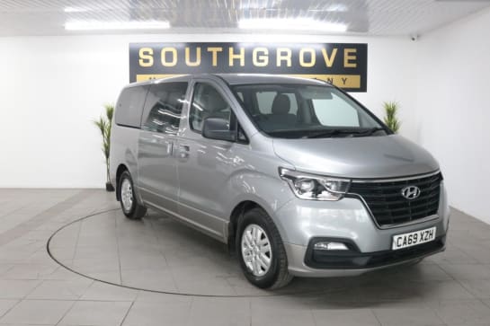 A 2020 HYUNDAI I800 2.5 CRDi SE Nav MPV 5dr Diesel Manual Euro 6 (136 ps) * EXTENDED WARRANTIES