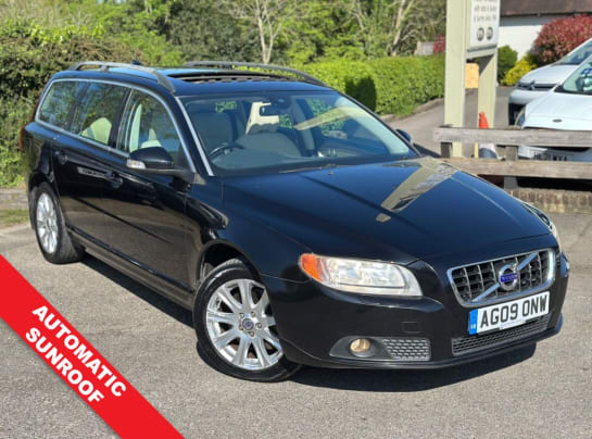 A null VOLVO V70 2.4 D5 SE Estate 5dr Diesel Geartronic Euro 5 (205 ps) - AUTOMATIC -
