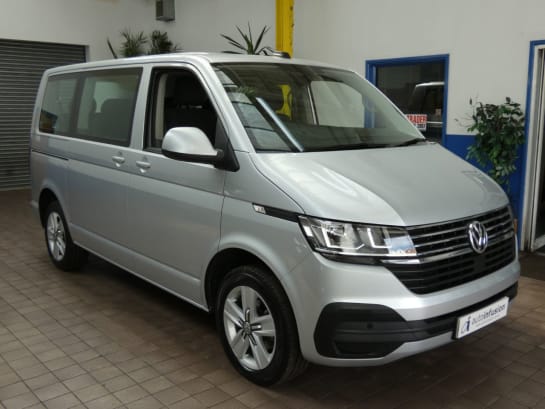 A null VOLKSWAGEN TRANSPORTER SHUTTLE 2.0 SHUTTLE SE TDI 5d 148 BHP GENUINE LOW MILES 1 OWNER SERVICE