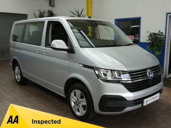 A null VOLKSWAGEN TRANSPORTER SHUTTLE 2.0 SHUTTLE SE TDI 5d 148 BHP GENUINE LOW MILES 1 OWNER SERVICE
