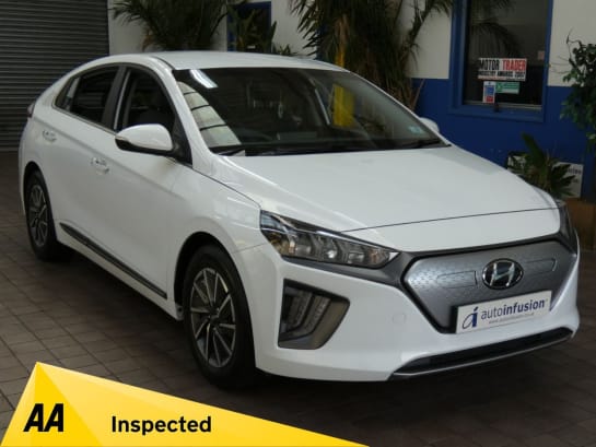 A 2022 HYUNDAI IONIQ 38.3kWh Premium Hatchback 5dr Electric Auto (136 ps) HYUNDAI WARRANTY TILL