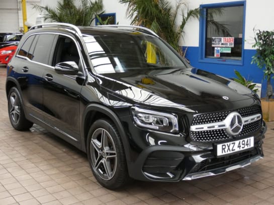 A null MERCEDES-BENZ GLB 1.3 GLB200 AMG Line SUV 5dr Petrol 7G-DCT Euro 6 (s/s) (163 ps) 1 OWNER SER