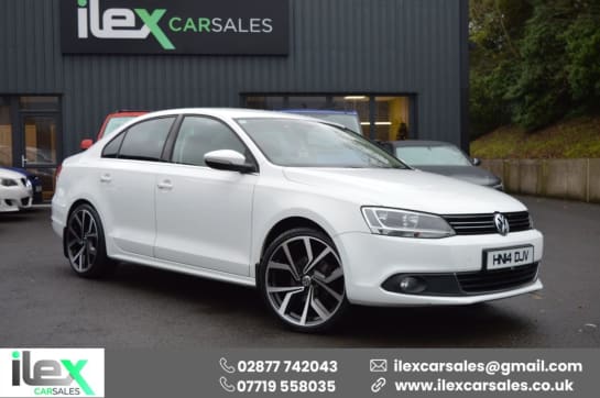 A null VOLKSWAGEN JETTA 1.6 TDI BlueMotion Tech Sport Saloon 4dr Diesel DSG Euro 5 (s/s) (105 ps)