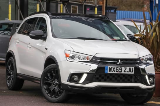 A null MITSUBISHI ASX 1.6 Black SUV 5dr Petrol Manual Euro 6 (117 ps) LOW MILES! HEATED SEATS!