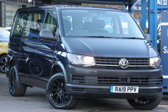 A null VOLKSWAGEN TRANSPORTER SHUTTLE 2.0 TDI S Minibus Double Cab 5dr Diesel Manual FWD SWB Euro 6 (s/s) (102 ps