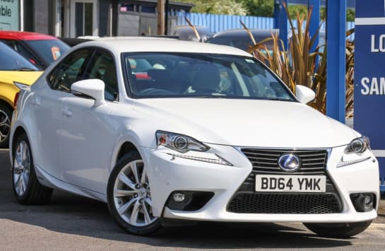 A null LEXUS IS 2.5 300h Executive Edition Saloon 4dr Petrol Hybrid E-CVT Euro 5 (s/s) (223