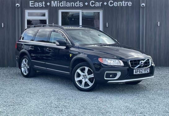 A null VOLVO XC70 2.4 D5 SE Lux Estate 5dr Diesel Geartronic AWD Euro 5 (215 ps)