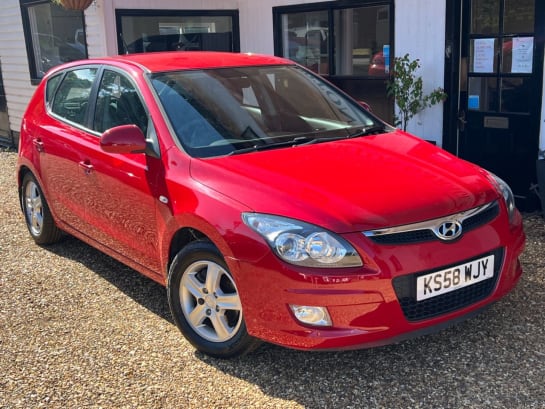 A null HYUNDAI I30 1.4 Comfort Hatchback 5dr Petrol Manual Euro 4 (108 bhp)