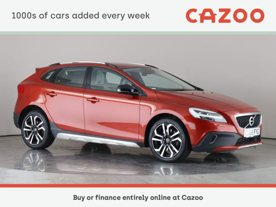 A 2018 VOLVO V40 CROSS COUNTRY 1.5L Pro T3