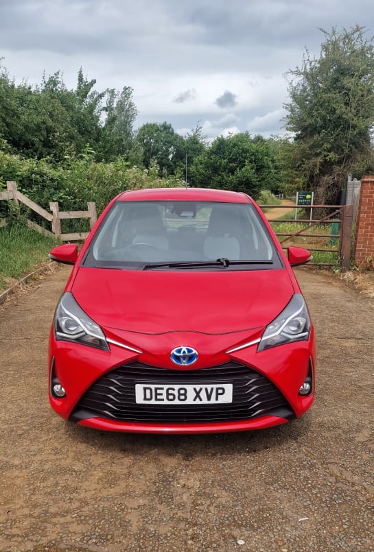 A null TOYOTA YARIS VVT-I ICON TECH 5-Door