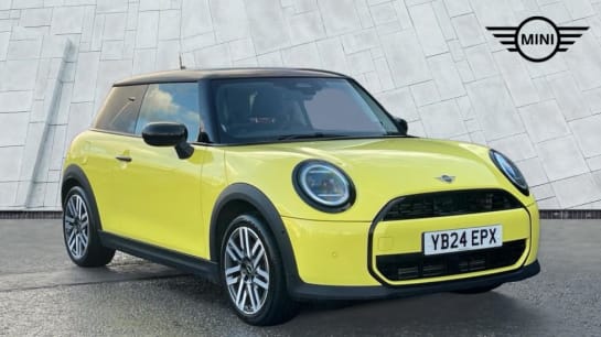A 2024 MINI COOPER 1.5C Classic Steptronic Euro 6 (s/s) 3dr