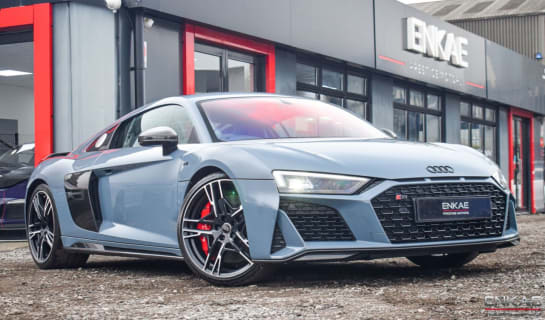 A 2019 AUDI R8 V10 PERFORMANCE CARBON BLACK QUATTRO