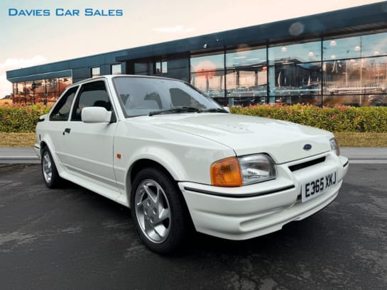 A null FORD ESCORT 1.6 RS Turbo 3d 132 BHP