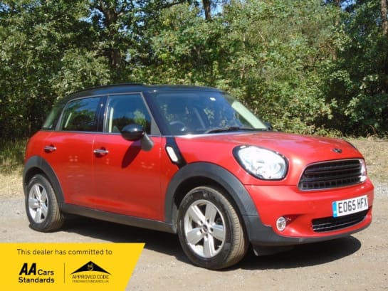 A 2015 MINI COUNTRYMAN COOPER