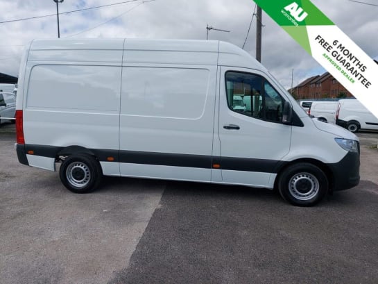 A 2019 MERCEDES SPRINTER 316 CDI