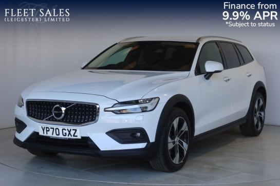 A null VOLVO V60 CROSS COUNTRY 2.0 B5 MHEV Estate 5dr Petrol Hybrid Auto AWD Euro 6 (s/s) (250 ps) REVERSI