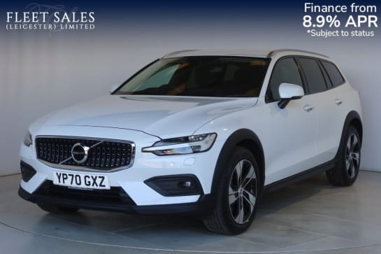 A null VOLVO V60 CROSS COUNTRY 2.0 B5 MHEV Estate 5dr Petrol Hybrid Auto AWD Euro 6 (s/s) (250 ps) FULL SE