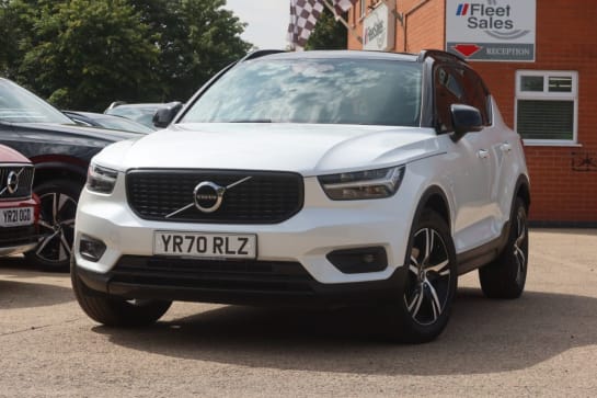 A 2020 VOLVO XC40 1.5 T3 R-Design SUV 5dr Petrol Auto Euro 6 (s/s) (163 ps) NEW FRONT/REAR DI