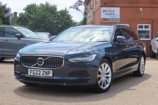 A null VOLVO V90 2.0 B4 MHEV Momentum Estate 5dr Petrol Hybrid Auto Euro 6 (s/s) (197 ps) FR
