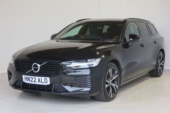 A 2022 VOLVO V60 2.0h T6 Recharge 18.8kWh R-Design Estate 5dr Petrol Plug-in Hybrid Auto AWD