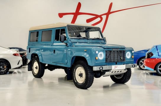 A null LAND ROVER 110 4.6 RPI V8 EXTENSIVE RESTORATION/RESTOMOD FRESH SERVICE/ WATER PUMP + EXHAU